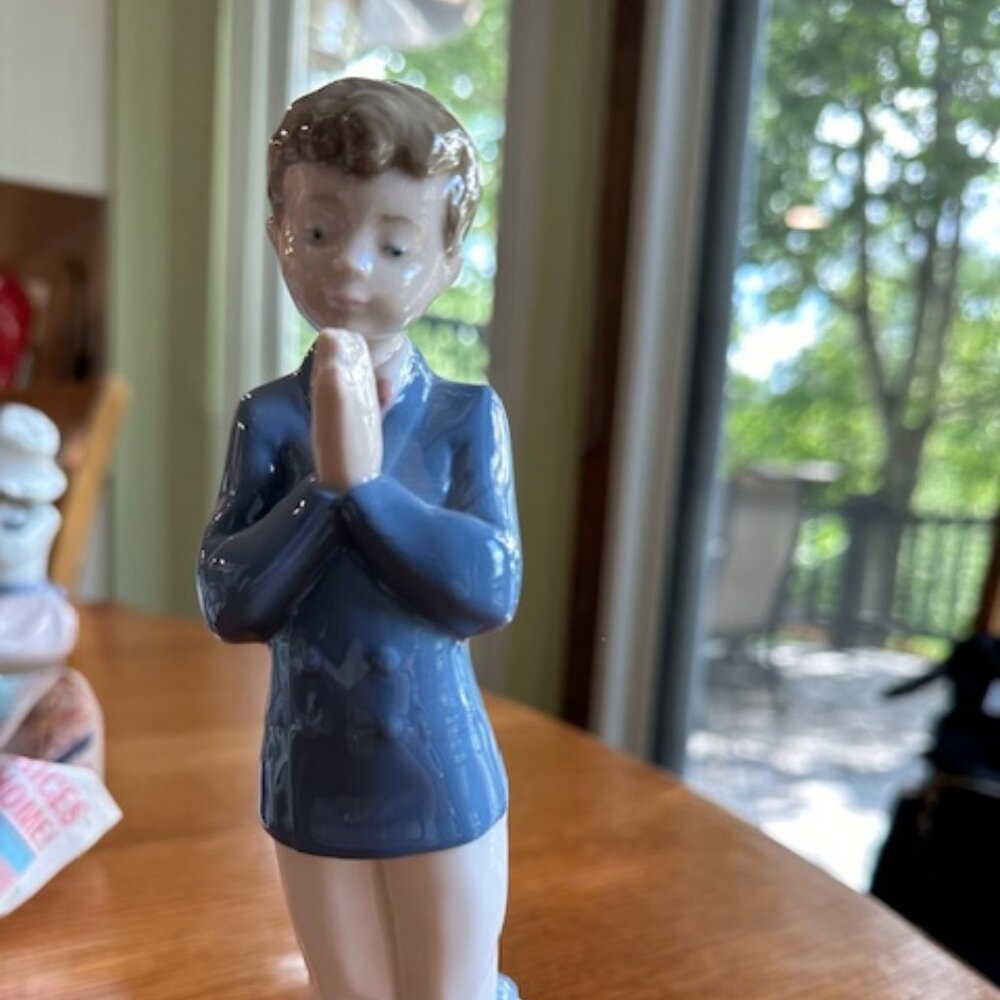 NAO by Lladro praying boy figurine. Perfect for holy communion gift.